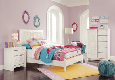 Cama, cómoda y mesita de noche Paxberry con paneles completos