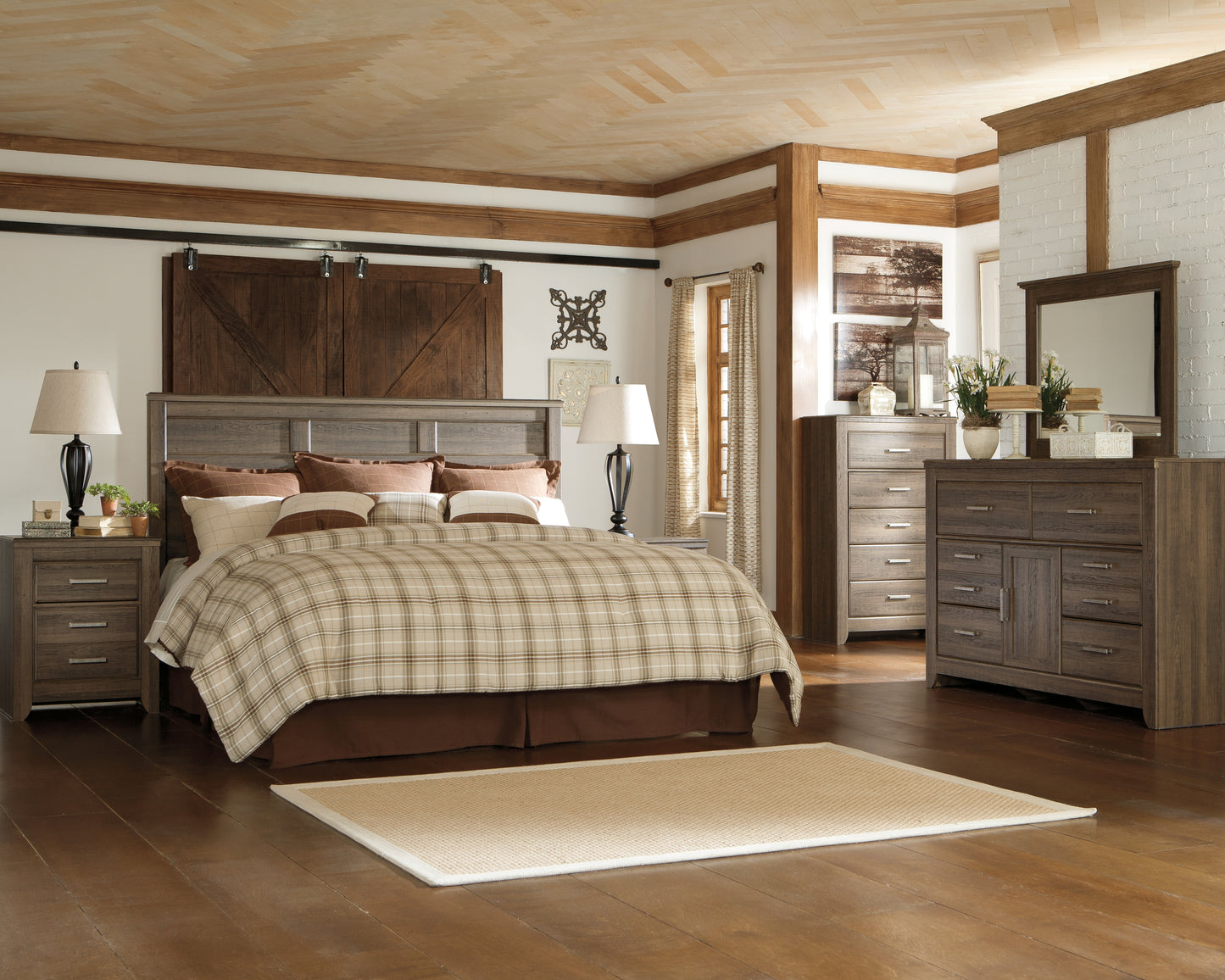 Juararo Dresser and Mirror