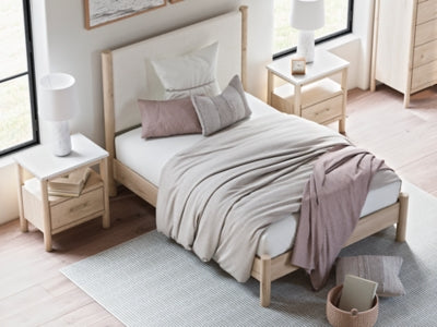 Cama Cadmori con paneles tapizados completos