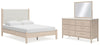 Cama Queen Cadmori con paneles tapizados, tocador y espejo