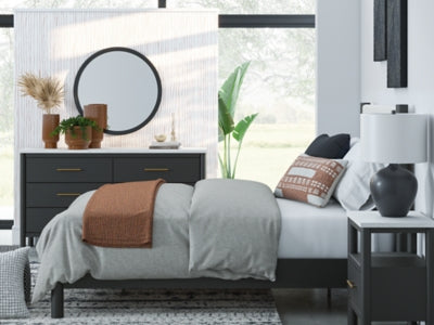 Cama Cadmori Queen con paneles tapizados