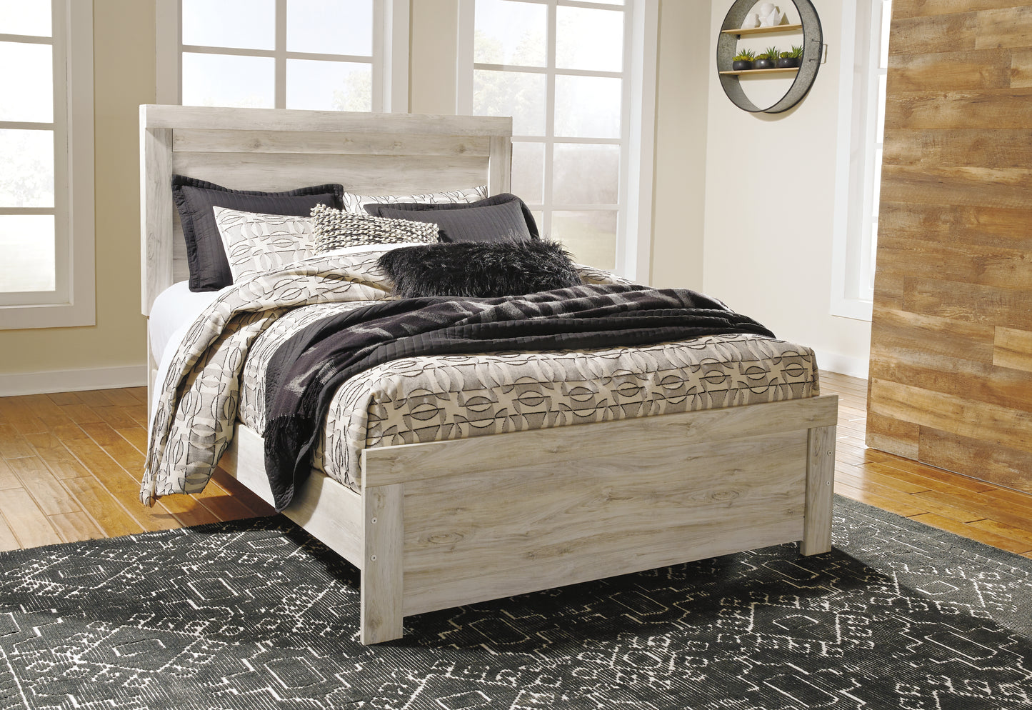 Cama Queen Bellaby con paneles