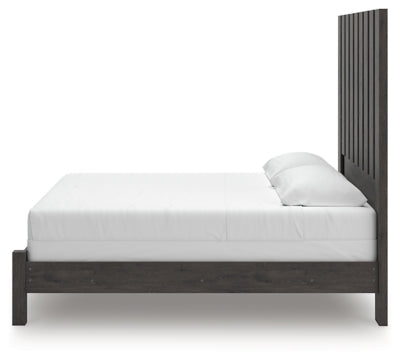 Fraluna King Panel Bed