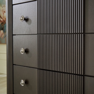 Urbantrack Chest of Drawers