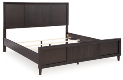 Cama King con paneles Urbantrack