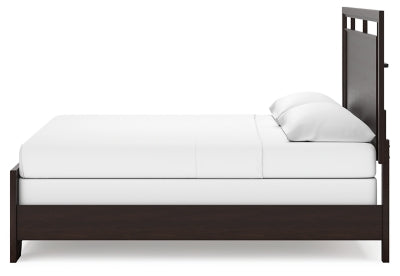 Covetown King Panel Bed, Dresser, Mirror and Nightstand