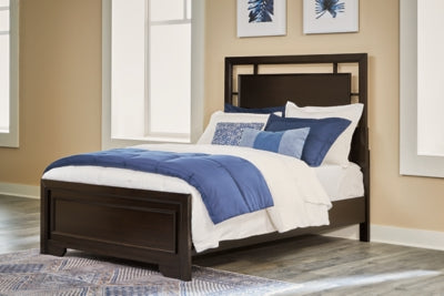 Cama Covetown con paneles completos, tocador, espejo, cómoda y mesita de noche