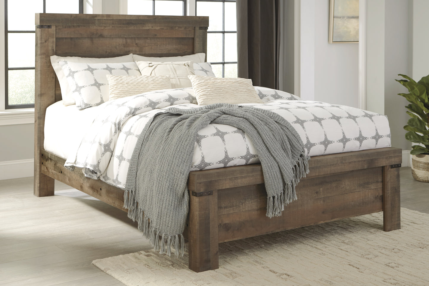 Cama Queen con paneles Trinell