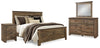 Cama Queen con paneles Trinell, tocador, espejo y mesita de noche
