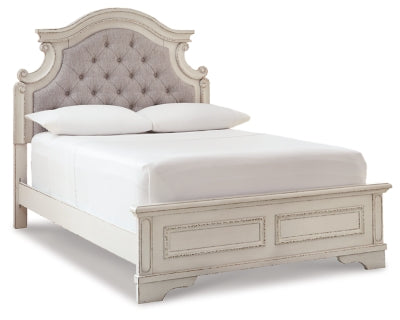 Realyn Full Panel Bed, Dresser and Mirror