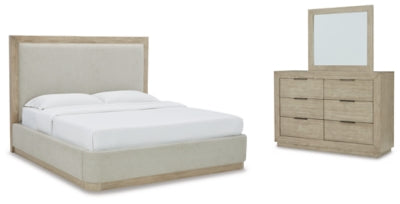 Cama Queen tapizada Hennington, tocador y espejo