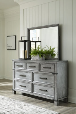 Russelyn California King Panel Bed, Dresser, Mirror, Chest and 2 Nightstands