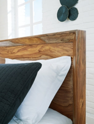 Cama Queen con paneles Dressonni