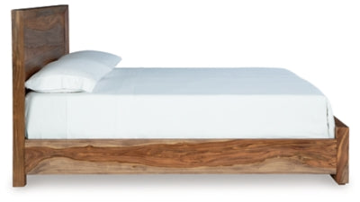 Cama Queen con paneles Dressonni