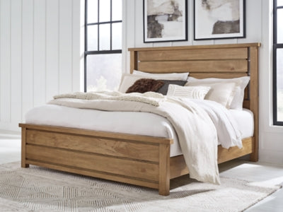 Kristiland King Panel Bed