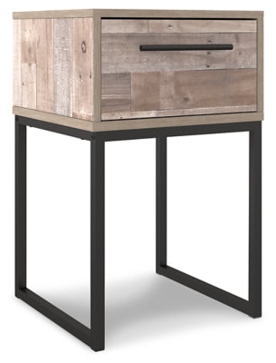 Neilsville Queen Platform Bed, Dresser, Chest and 2 Nightstands