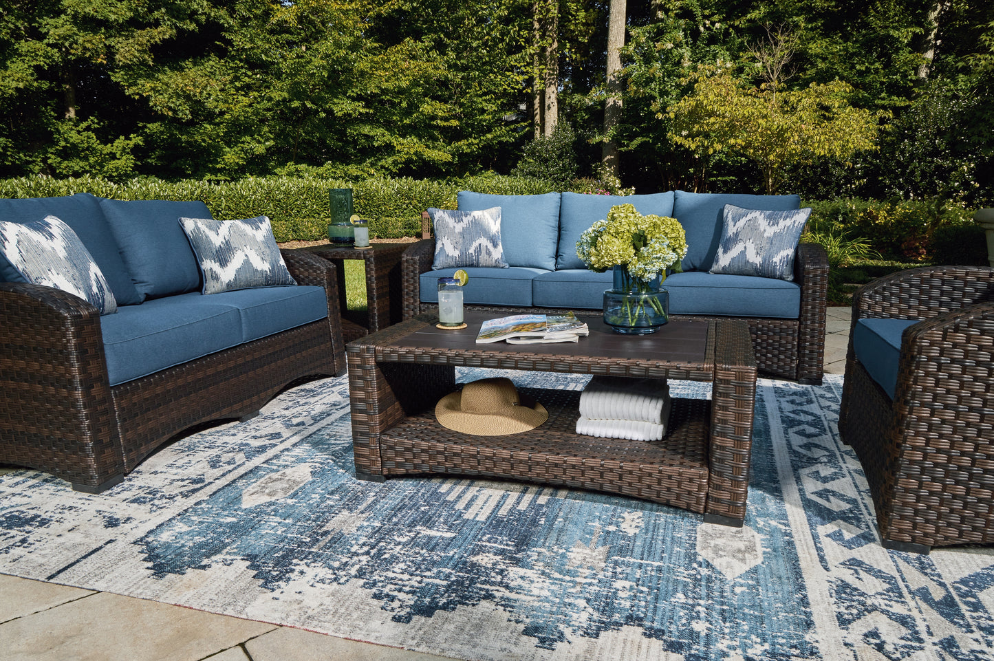 Mesa auxiliar de exterior Windglow