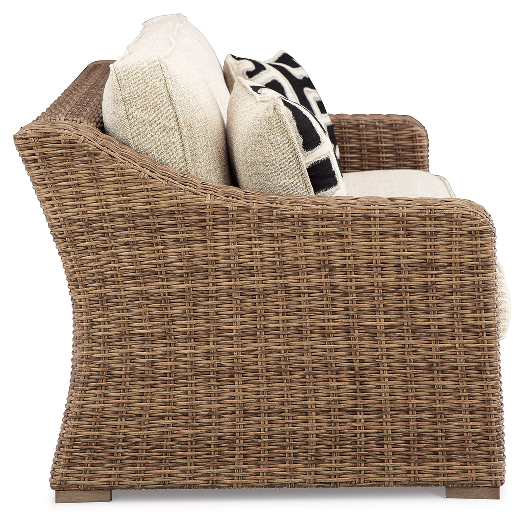 Sofá de exterior Beachcroft con cojín
