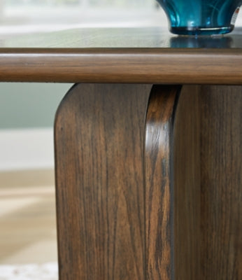 Conjunto de mesa auxiliar y lámpara seccional de dos piezas Aviemore