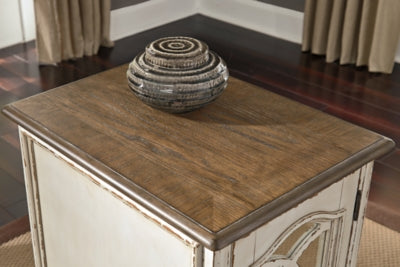 Mesa auxiliar Realyn Chairside