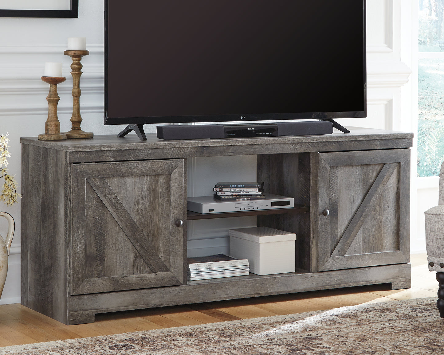 Soporte para TV Wynnlow de 63"